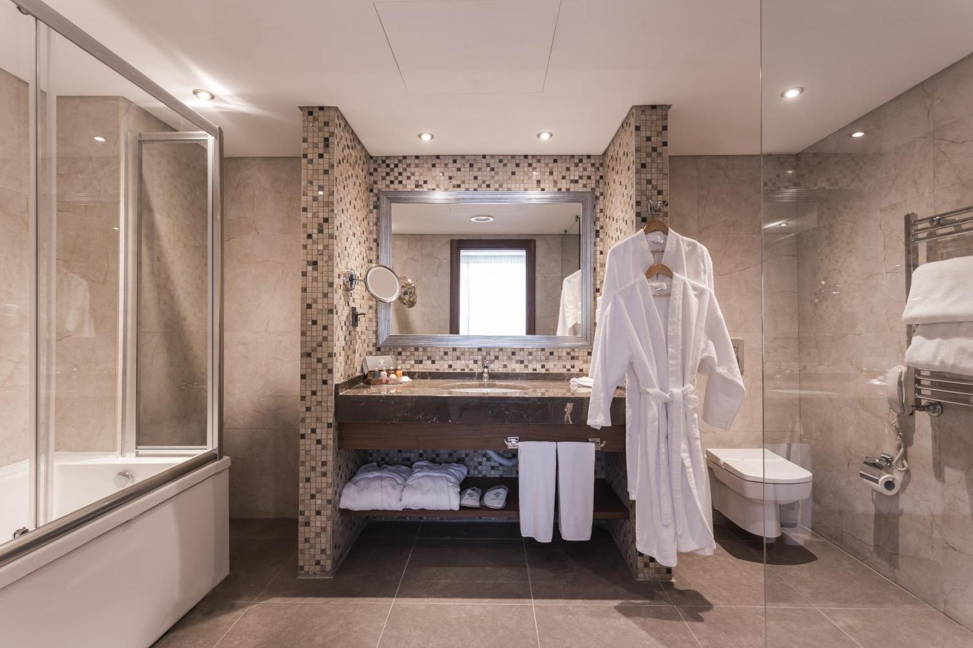 Grannos Thermal Hotel & Convention Center هايمانا الغرفة الصورة